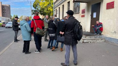 Фото - Кого мобилизовали первыми. Репортаж от порога военного комиссариата в Петербурге