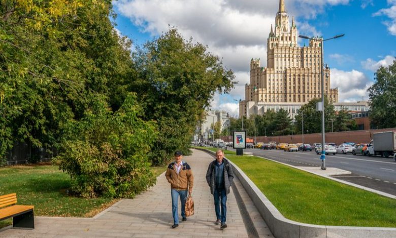 Фото - Завершены основные работы по благоустройству Конюшковской улицы в Москве